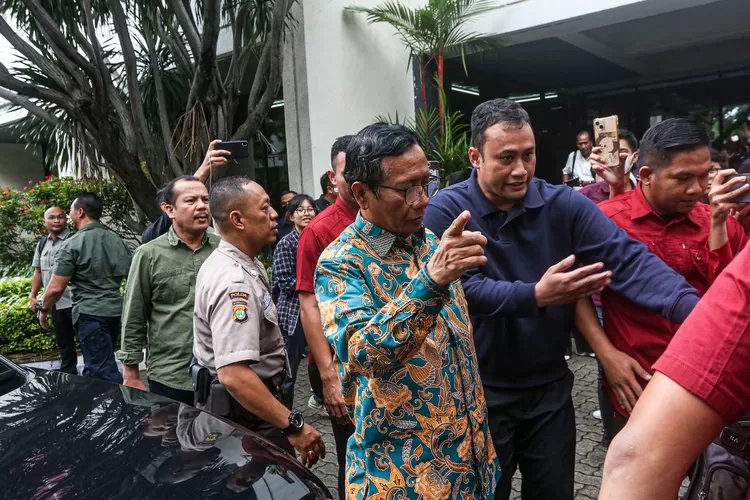 JKT_Mahfud-Pertemuan-Dengan-TPN_MIFTAHUL-HAYAT-09-2513294259.jpeg