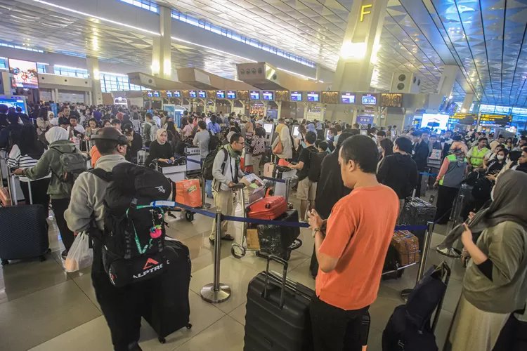 JKT_PUNCAK-MUDIK-DI-BANDARA-SOETTA_HANUNG-HAMBARA_06042024-17-2517570677.jpg