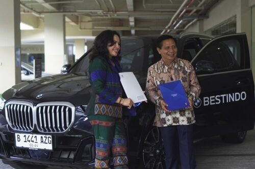 Kolaborasi-BMW-Bestindo-dan-RS-Premier-Bintaro-1-1-500x333.jpg BMW Bestindo Kolaborasi RS Premier Bintaro Sediakan Luxury Shuttle