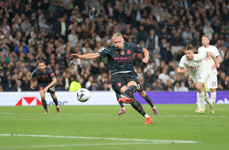 Erling Haaland Tak Peduli Man. City Main Jelek yang Penting Menang 2 Erling Haaland sempat gugup sesaat sebelum mengeksekusi penalti.
