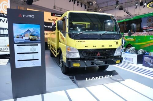 Mitsubishi-Fuso-Canter-Special-Edition-60th-3-500x333.jpg Selalu Jadi Market Leader, Mitsubishi Fuso Canter Mendominasi Penjualan