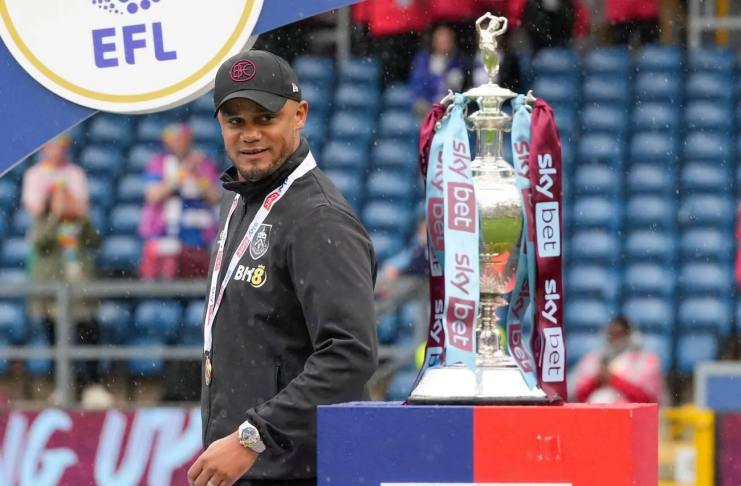 SAH! Bayern Munich Ikat Vincent Kompany Hingga 2027 2 Vincent Kompany - Burnley - Bayern Munich - Alamy