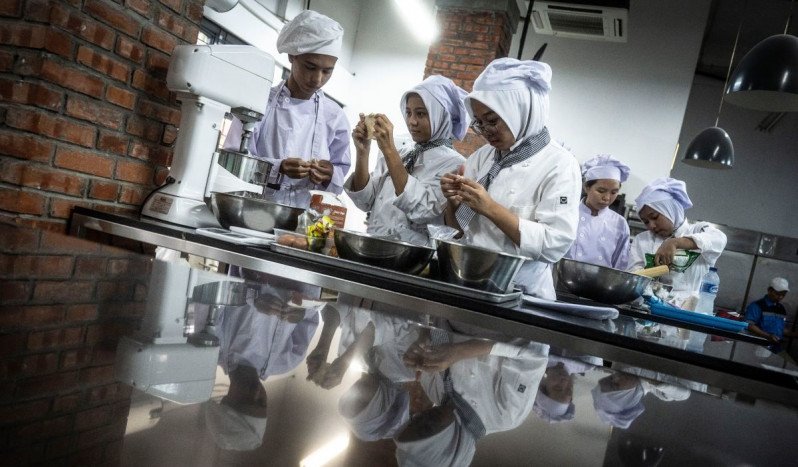 Tekan Pengangguran Vokasi dengan Penguatan Kerja Sama Industri