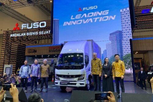 Fuso-ecanter-GIIAS-1-500x333.jpeg GIIAS 2024: Mitsubishi FUSO Luncurkan eCanter dan Inovasi Unggulan