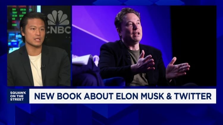 X Elon Musk adalah 'bencana' finansial, kata rekan penulis buku baru 'Character Limit'