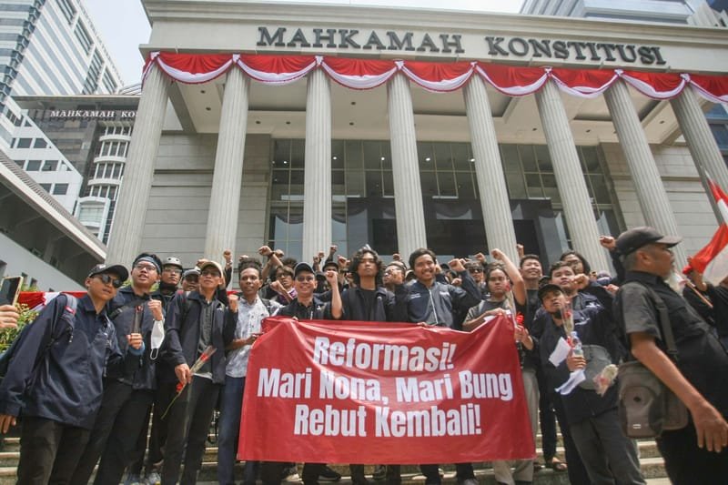 MK: Bangga atas Aspirasi Tokoh, Guru Besar dan Mahasiswa