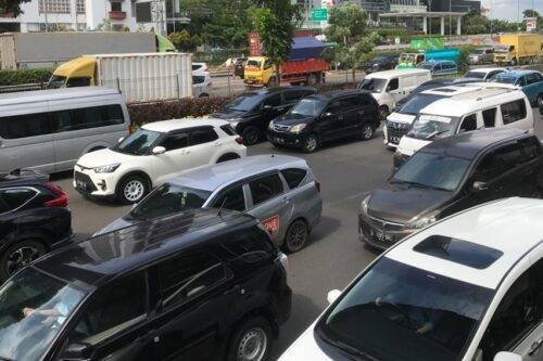lalu-lintas-kota-padat-macet-1-500x333.jpeg