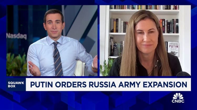 Sanksi hanyalah alat yang terbatas, kecuali jika Anda ingin merugikan perekonomian Anda sendiri, kata penulis 'Punishing Putin'