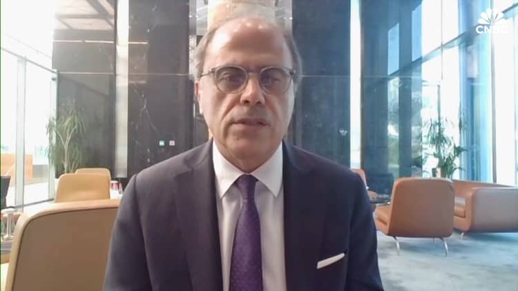 Jihad Azur dari IMF membahas alasan di balik penurunan pertumbuhan di kawasan MENA