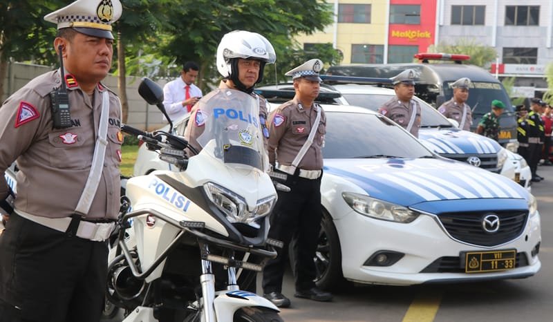 Polisi Kawal Kepulangan Jokowi ke Solo
