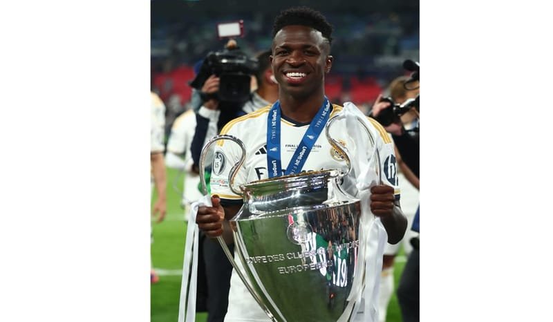 Wartawan dan Politisi Brasil Komentari Ballon d'Or: Tidak Adil!