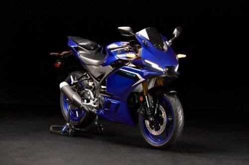 2025_YAMAHA_YZF-R3-6-500x333.jpg Menanti Kehadiran All New Yamaha R25, Meluncur di IMOS 2024?