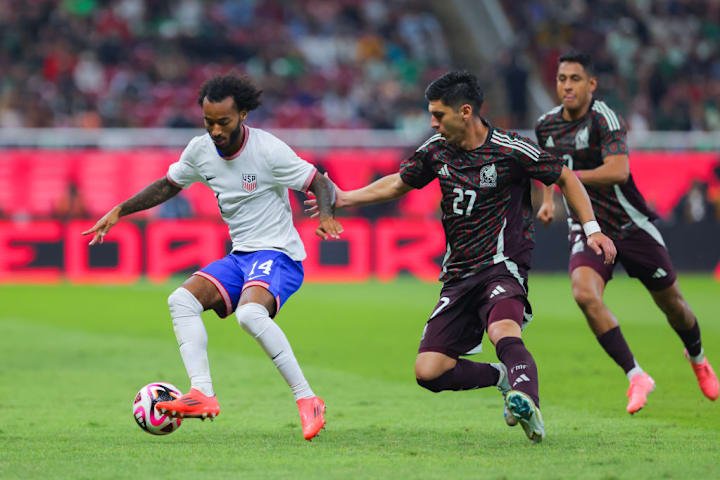 Gianluca Busio, Yesus Angulo