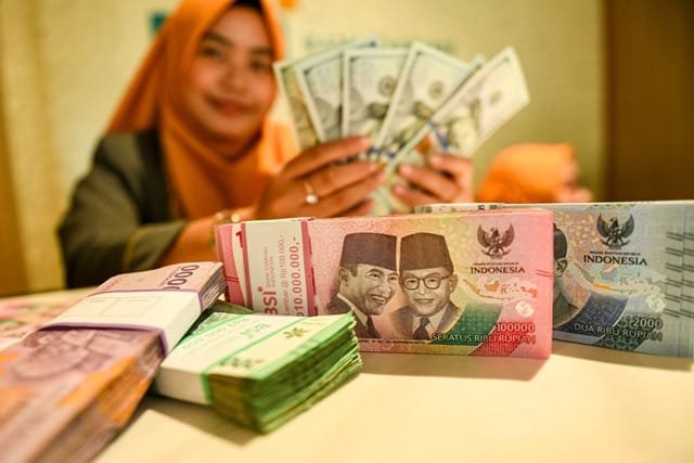 Kurs Rupiah Naik saat Pasar Antisipasi Notulen The Fed