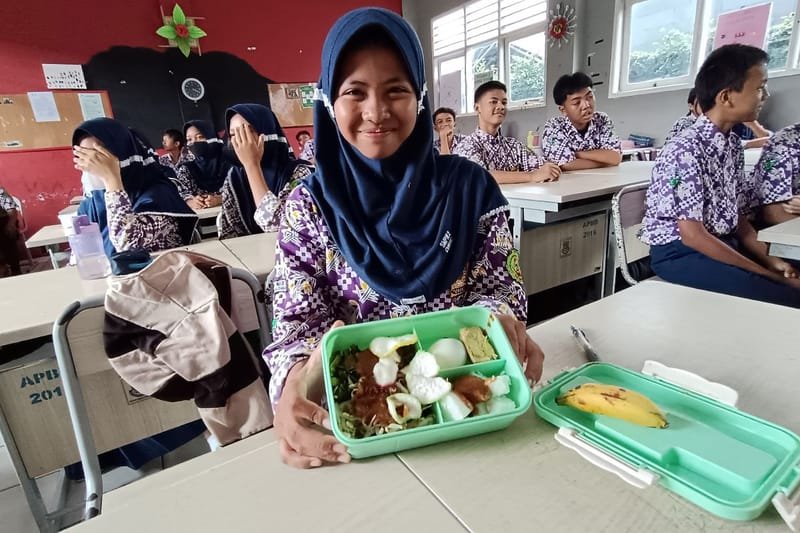 77 Persen Masyarakat Dukung Program Makan Bergizi Gratis Prabowo