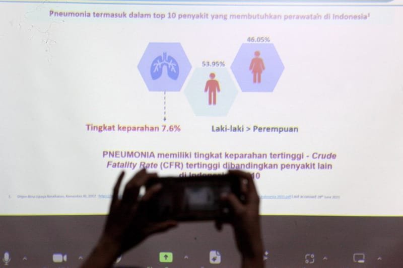 Anak Pneumonia Bisa Disebabkan Orangtua Perokok