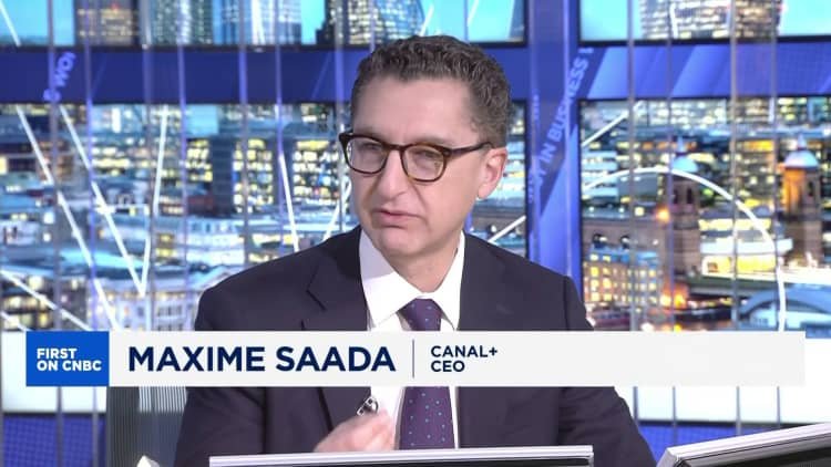 Pengeluaran berlebihan untuk hak olahraga adalah 'cara cepat untuk mati' di media, kata CEO Canal+