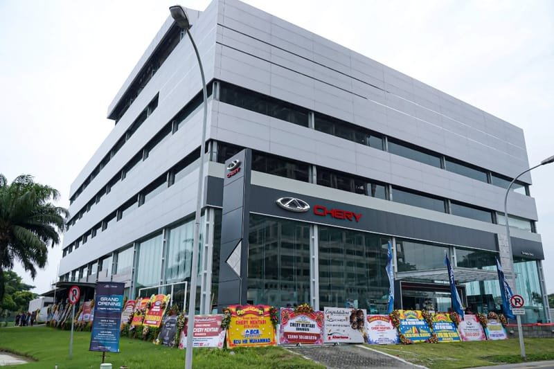 Chery Resmikan Diler Terbesar di Indonesia
