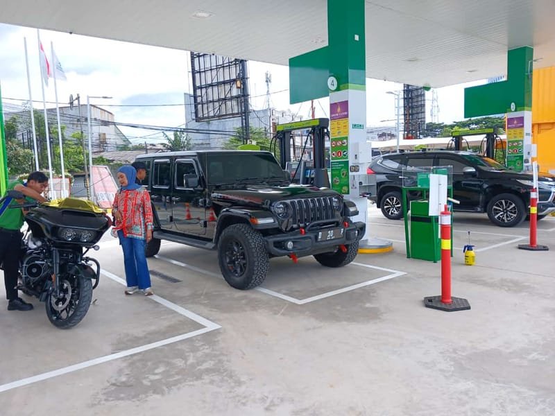 BP-AKR Resmikan SPBU bp Pertama di Kota Bandung