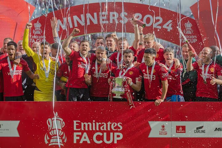 Manchester City v Manchester United - Final Piala FA Emirates