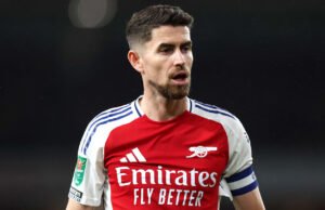 Gelandang Arsenal mempertimbangkan keluar pada Januari karena kurangnya menit bermain