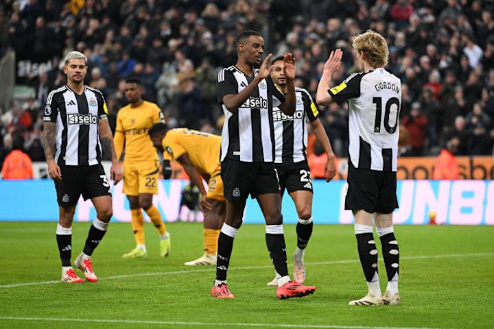 Anthony Gordon, Alexander Isaac