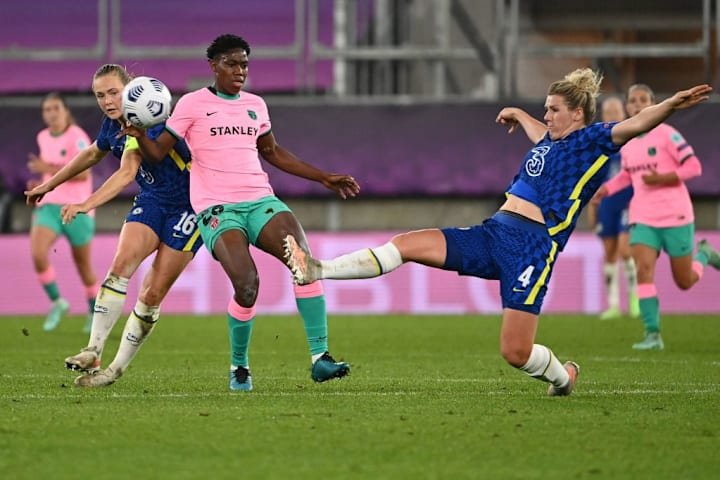 FBL-EUR-C1-WANITA-CHELSEA-BARCELONA