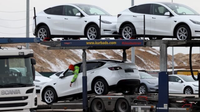107183732-1674656644058-gettyimages-1246469571-GERMANY_TESLA.jpeg