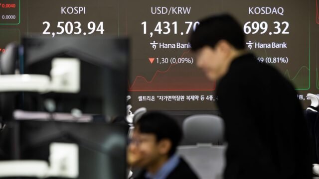 108084545-1736472145981-gettyimages-2189624110-SKOREA_ECONOMY.jpeg