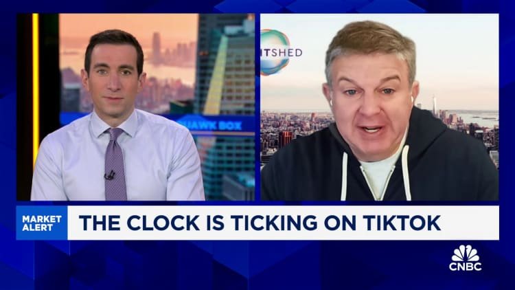 Cukup jelas bahwa Trump menyukai TikTok dan akan menyelamatkannya, kata Rich Greenfield dari LightShed