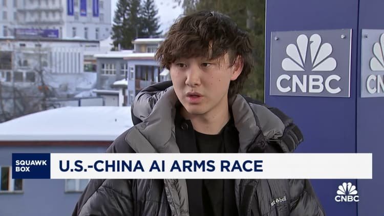 CEO AI Alexandr Wang dalam Perlombaan AI AS-Tiongkok: Kita Perlu Melepaskan Energi Amerika untuk Memungkinkan Boom AI