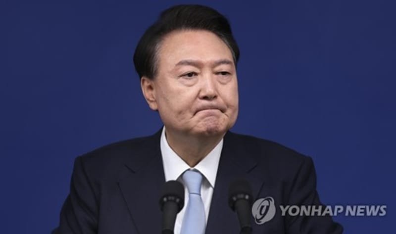 Penyelidik Korea Selatan Tindak Lanjuti Surat Perintah Penangkapan untuk Presiden Yoon Suk Yeol yang Dipecat