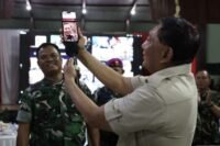 Presiden Prabowo Subianto Sapa TNI yang Tugas di Papua saat Tahun Baru