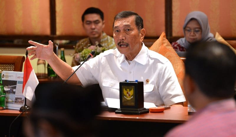 Makan Bergizi Gratis Dikritik, Luhut: Jangan Sok Tahu!