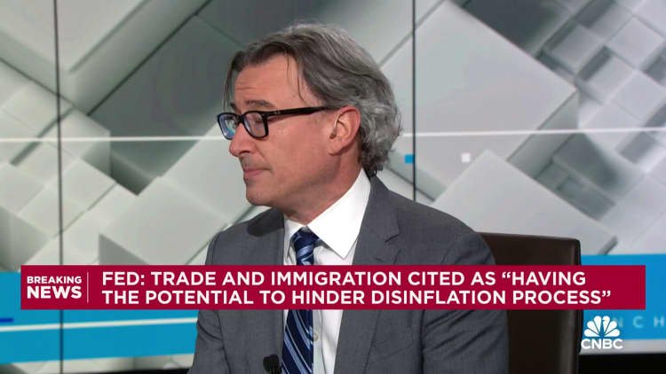 Tingkat dampak pada pertumbuhan bisa di bawah harga, kata Tom Porcelli dari PGIM