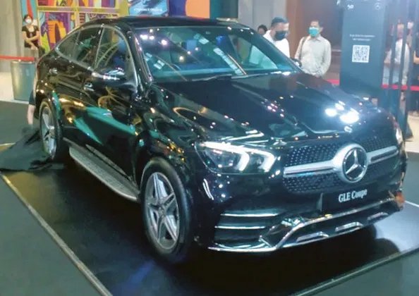 Mercy GLE Senilai Rp2,3 Miliar, Bukti Korupsi di LPEI