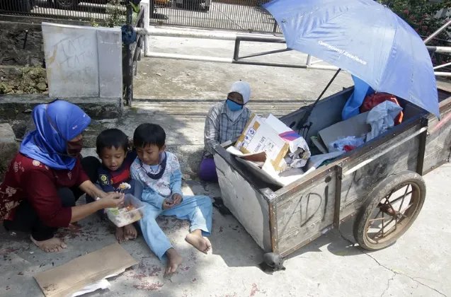 Demi Tilep CSR BI, Foto Rumah Warga Miskin