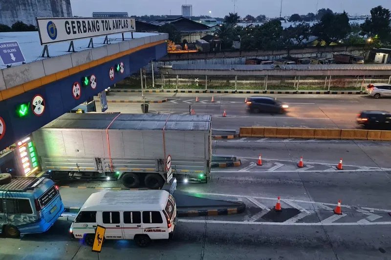 H-3 Libur Isra Mikraj, Kendaraan di Tol Regional Nusantara Naik 6 Persen 