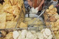 13 Bahaya Sering Makan Gorengan untuk Kesehatan