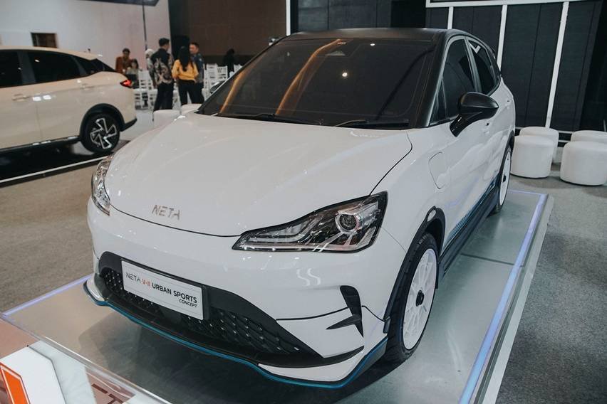 Tampilan modifikasi Neta V-II di IIMS 2025