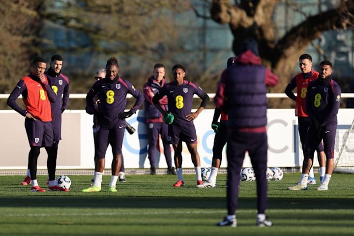 Morgan Rogers, Reece James, Eberechi Eze, Myles Lewis-Skelly, Dominic sebagai Skanke, Ezri Cela