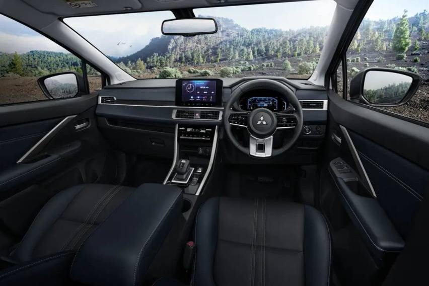 Mitsubishi Xpander Hybrid Play