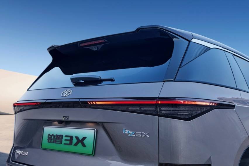 Desain belakang Toyota bZ3X