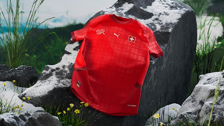 Kit rumah Euro 2025 Swiss.