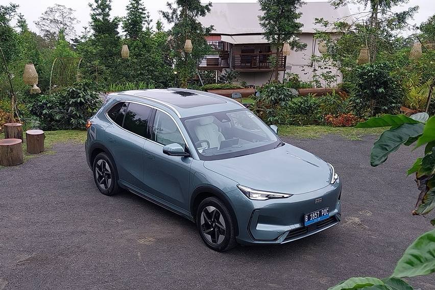 Geely EX5