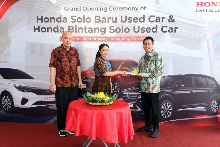 Honda certified used car dealer (1)