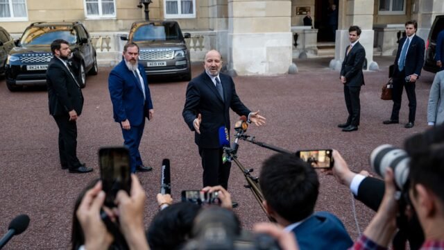 108157536-1749601565424-gettyimages-2218949707-UK_US_CHINA.jpeg