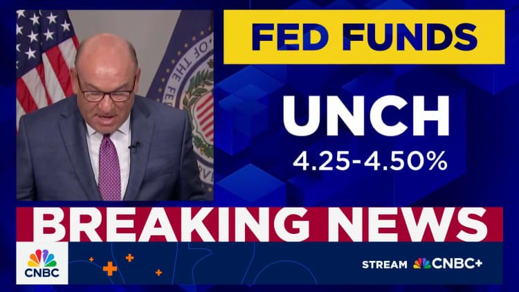 Federal Reserve meninggalkan tarif yang tidak berubah