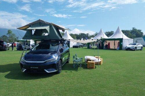 BYD-EVentureland-Sukabumi-1-500x333.jpeg Setahun M6, BYD Ajak Konsumen Merayakannya di Alam Terbuka