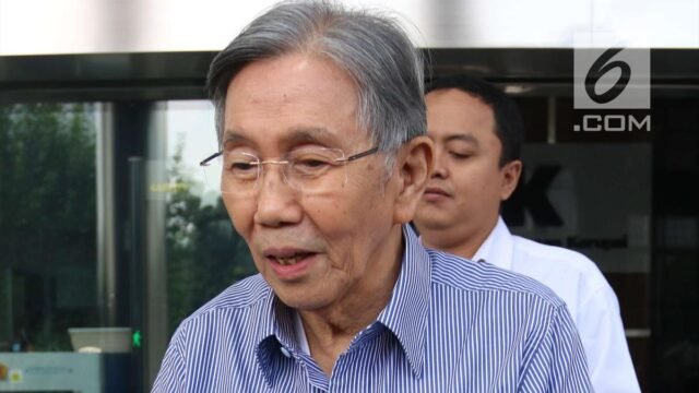 055009200_1496743181-20170606-Pemeriksaan-Mantan-Menteri-Koordinator-Ekonomi-Kwik-Kian-Gie-HA4.jpg